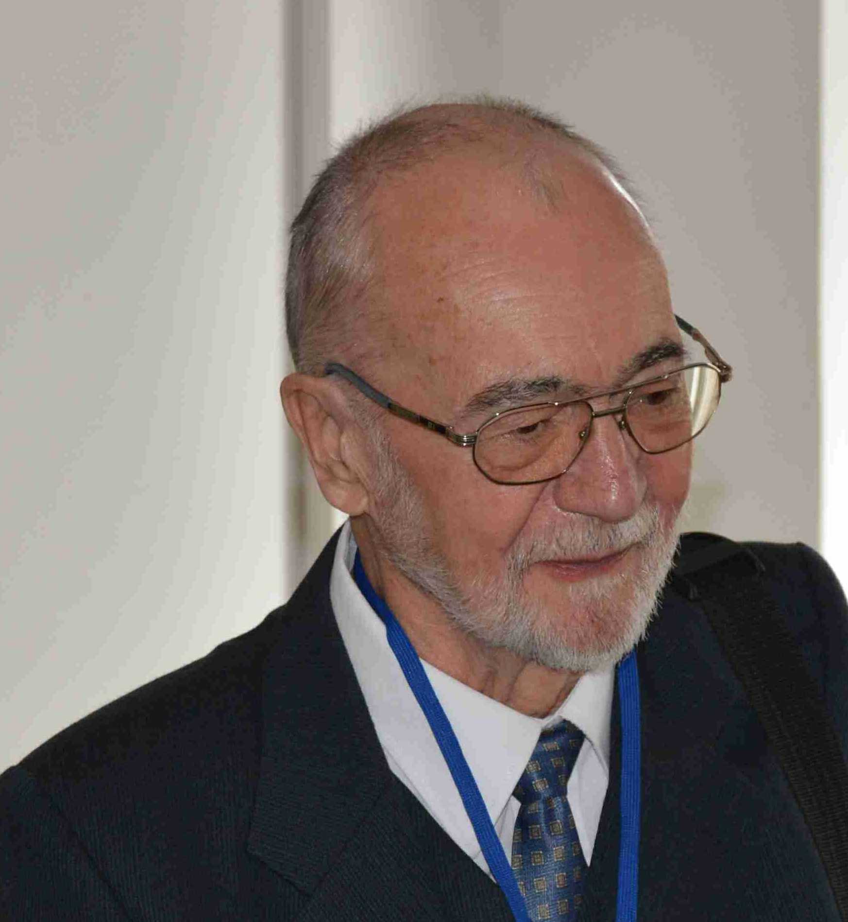 prof dr hab Wojciech Starega